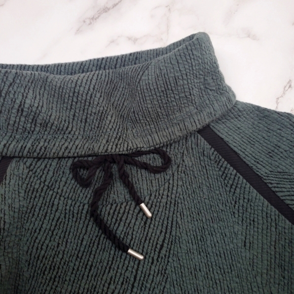 Kirkland Signature Jacquard Pullover Cozy Sweatshirt Women's S - Picture 4 of 7